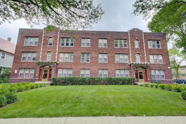 3313 W Wells St, Milwaukee, WI 53209