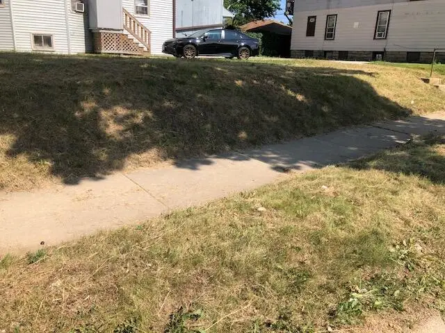 3925 W Greenfield Ave, Milwaukee, WI 53215 - #2