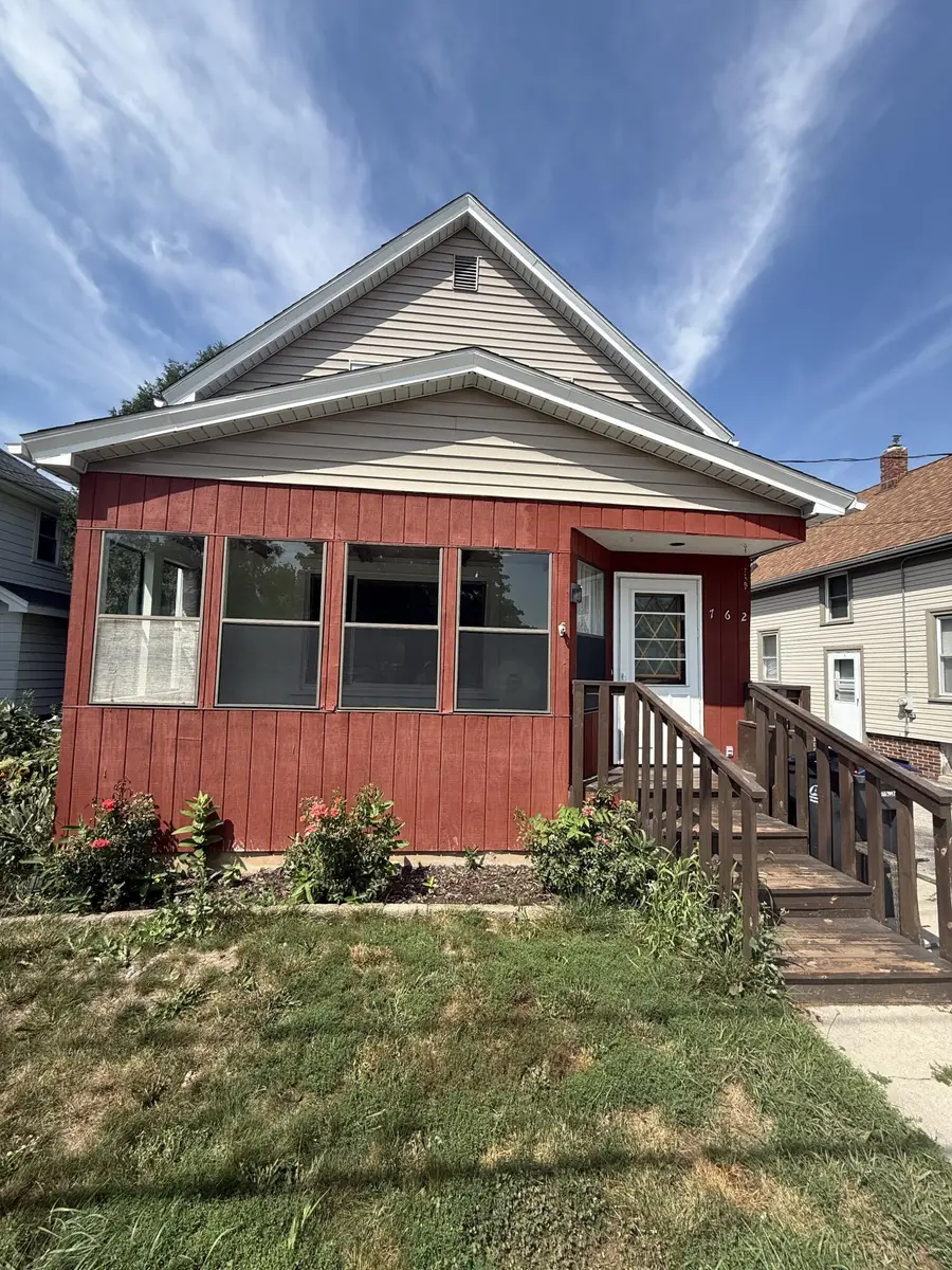 762 Pine St, Sheboygan Falls, WI 53085 - #2