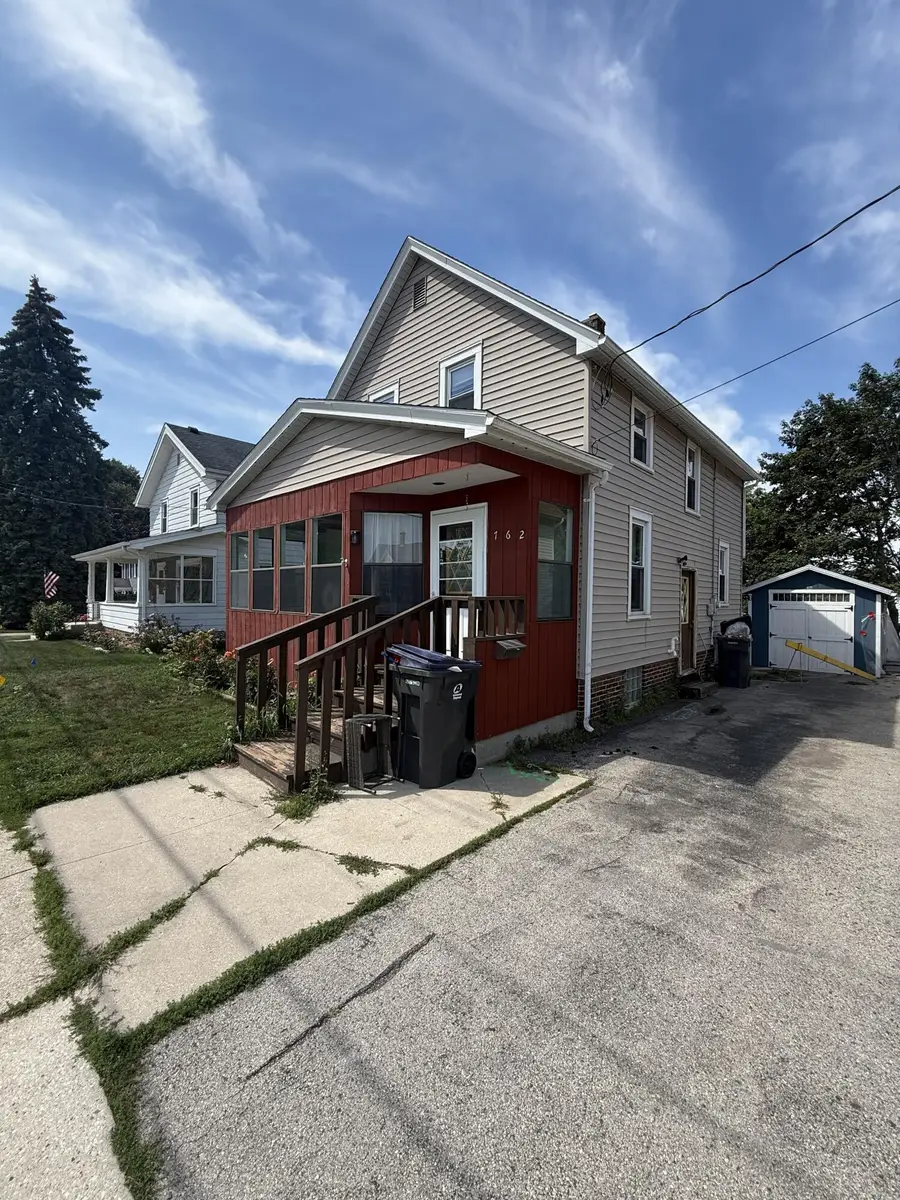 762 Pine St, Sheboygan Falls, WI 53085 - #3