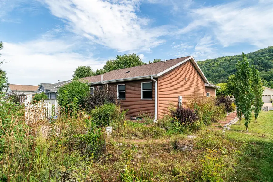 4240 Verchota St, La Crosse, WI 54601 - #3