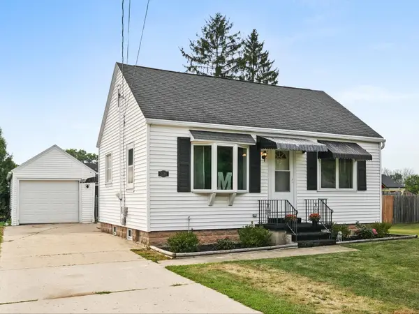 1928 Herman Rd, Manitowoc, WI 54220