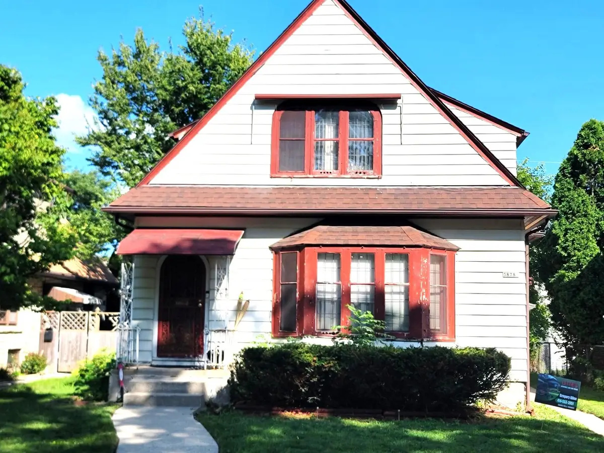 3880 N 44th St, Milwaukee, WI 53216 - #1