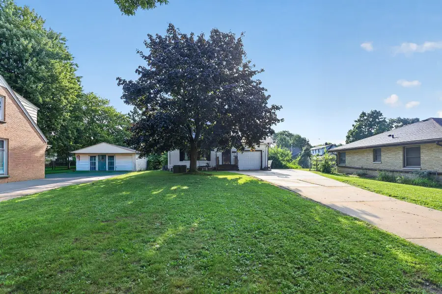 2738 S 72nd St, Milwaukee, WI 53219 - #3
