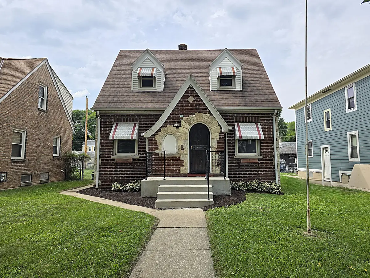 3847 N 36th St, Milwaukee, WI 53216 - #1