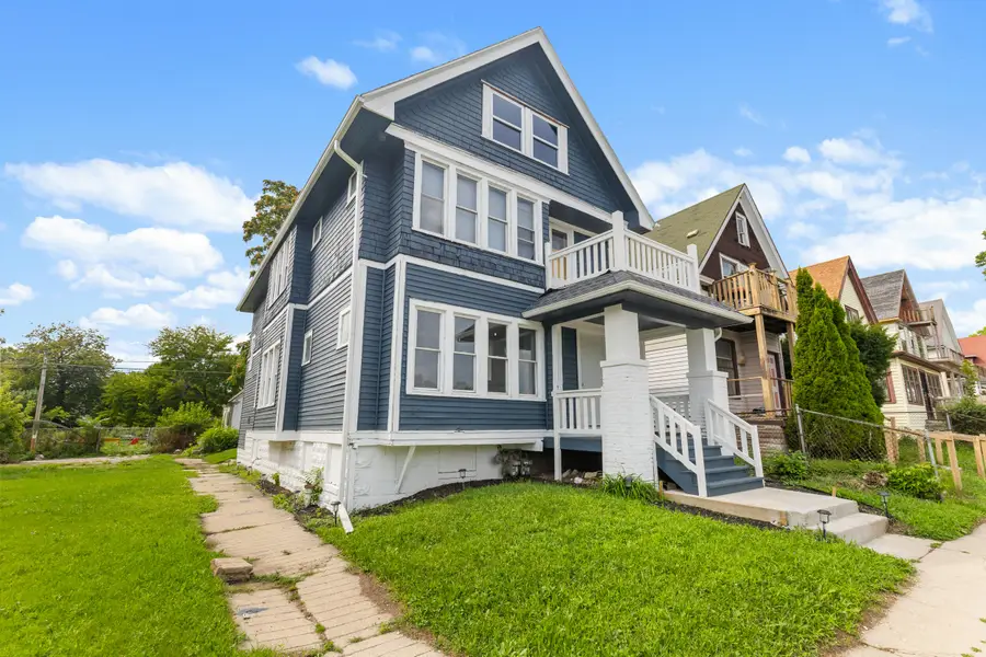 3259 N 8th St, Milwaukee, WI 53206 - #2