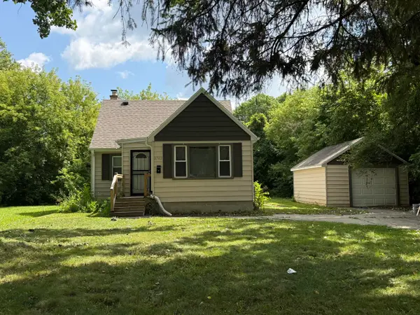 4742 N 46th St, Milwaukee, WI 53218