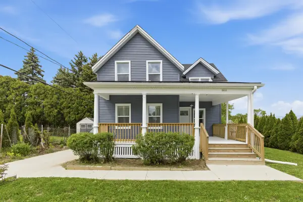 8416 W Bluemound Rd, Wauwatosa, WI 53226