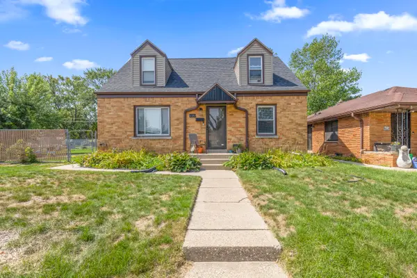 4319 N 74th St, Milwaukee, WI 53216