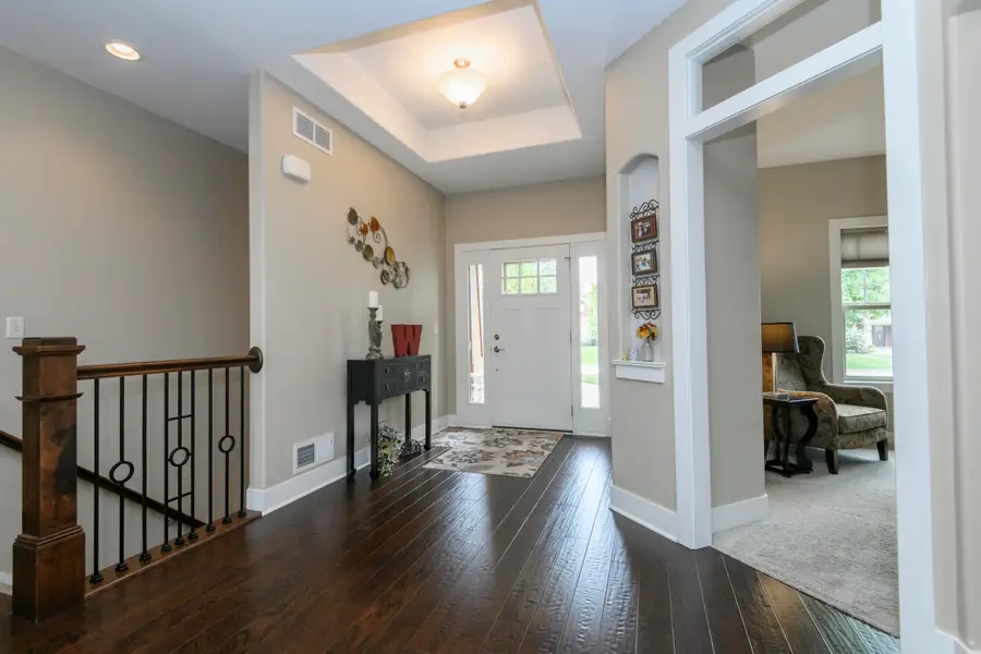 W175N5262 Highridge Dr, Menomonee Falls, WI 53051 - #2