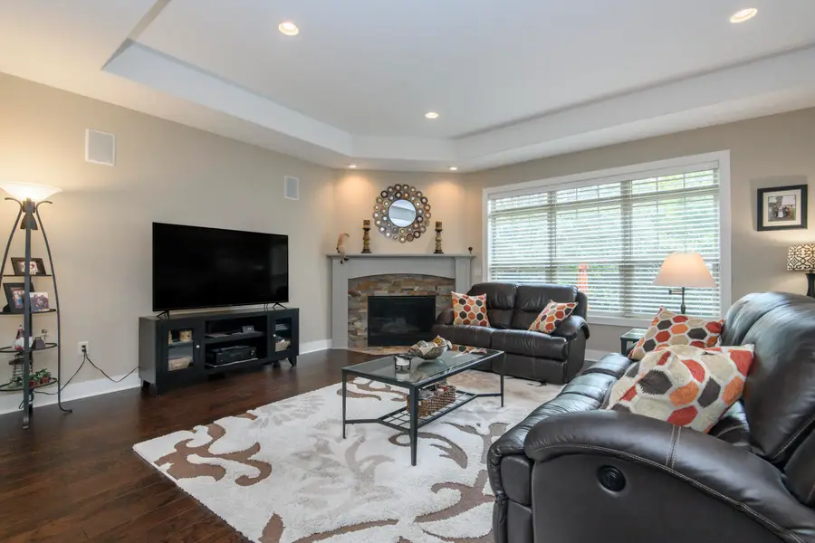 W175N5262 Highridge Dr, Menomonee Falls, WI 53051 - #3
