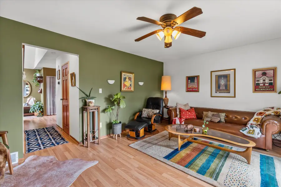 5209 S 13th St, Milwaukee, WI 53221 - #3