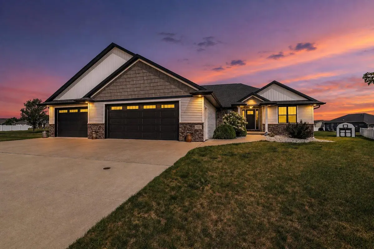 1997 Dobby St, Lawrence, WI 54115 - #1