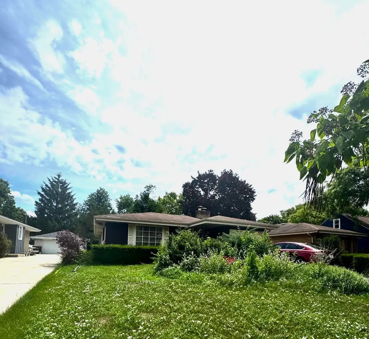 4114 N 94th St, Wauwatosa, WI 53222 - #1