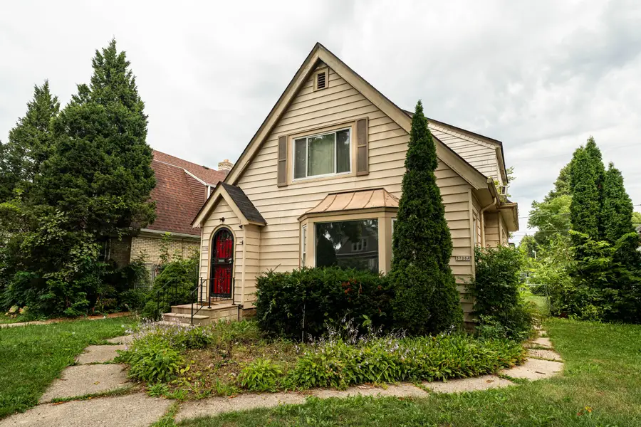 3708 N 42nd St, Milwaukee, WI 53216 - #2