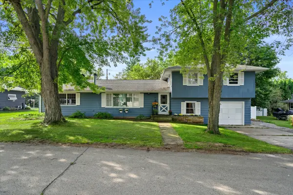 103 Fairview Ct, Fairwater, WI 53931