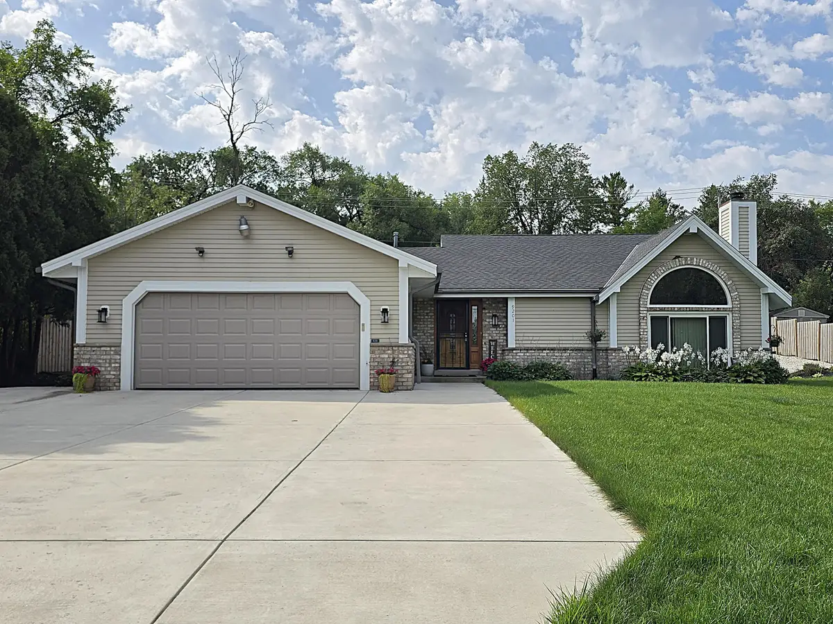9201 W County Line Rd, Milwaukee, WI 53224 - #1