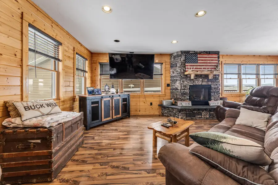 1246 Riverview Dr, Alma, WI 54610 - #2