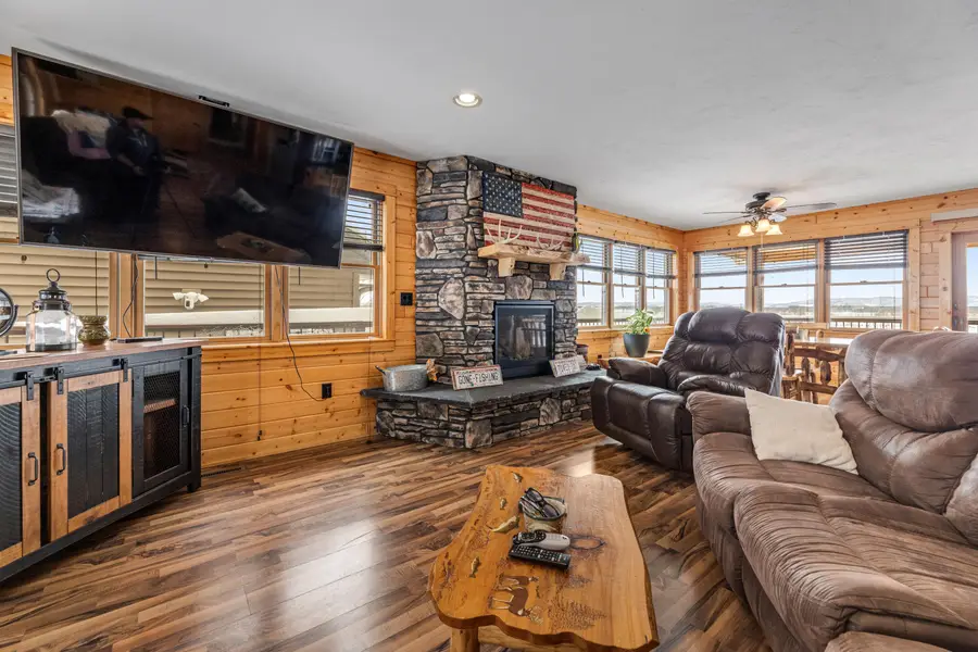 1246 Riverview Dr, Alma, WI 54610 - #3