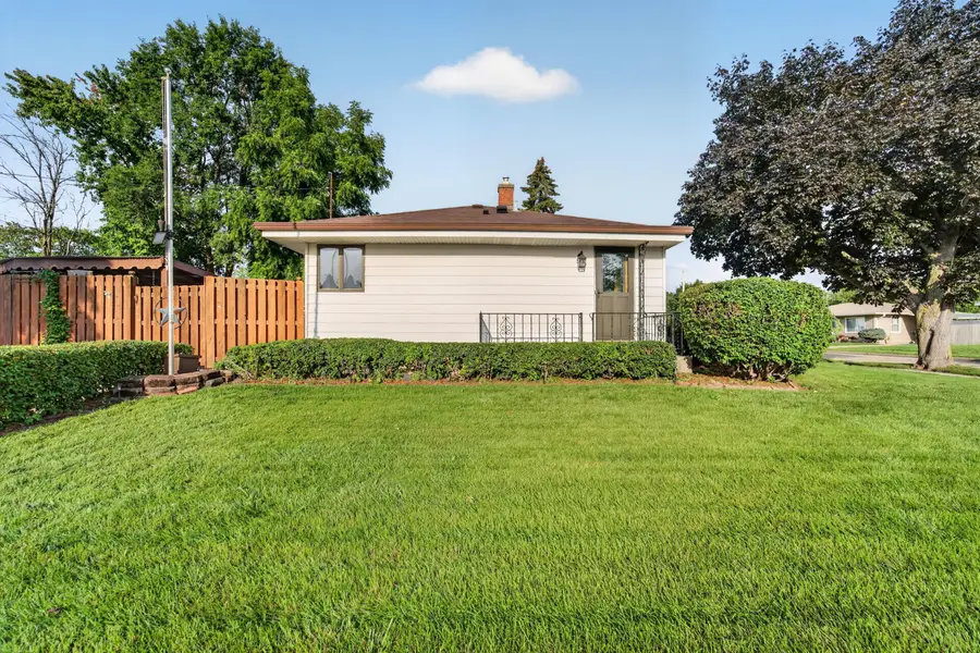 2501 Pinehurst Ave, Racine, WI 53403 - #3