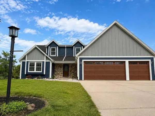 W146N10907 Heritage Pkwy, Germantown, WI 53022