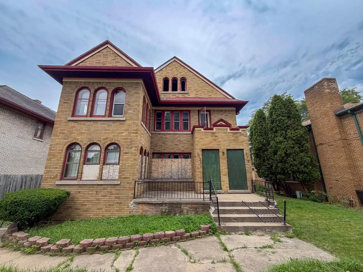 3135 N Sherman Blvd, Milwaukee, WI 53216 - #1