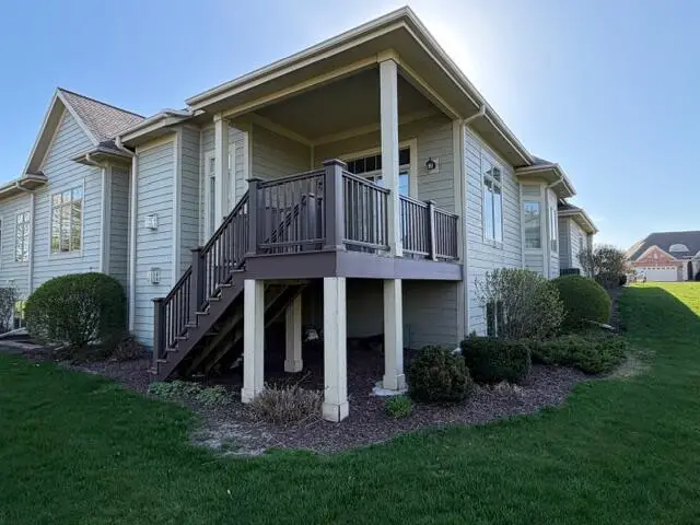 6837 W Greyhawk Ct, Franklin, WI 53132 - #3