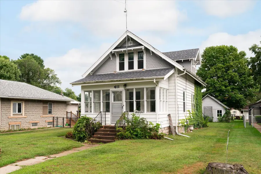 411 1st Ave E, Holmen, WI 54636 - #2