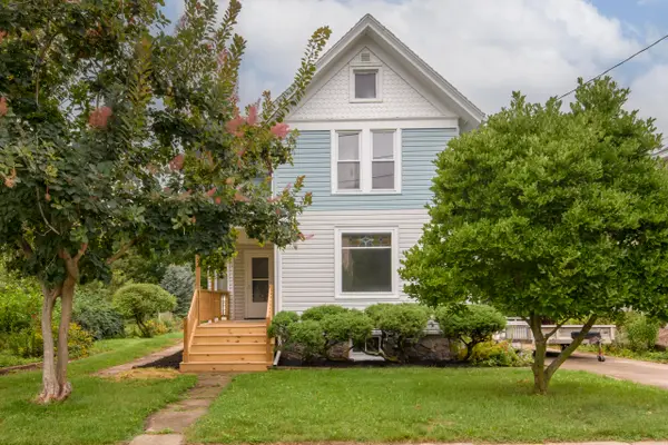 1108 N 2nd St, Watertown, WI 53098
