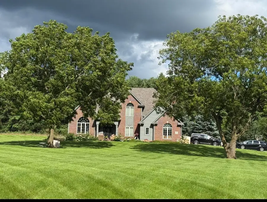S91W31504 Grace Trl, Mukwonago, WI 53149 - #2