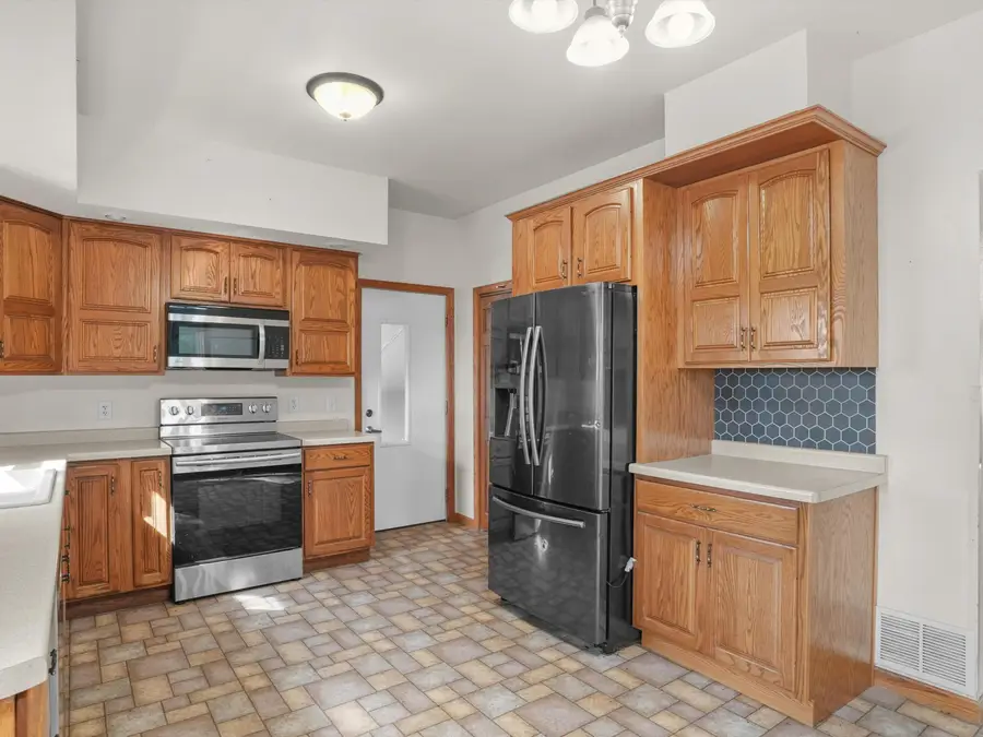 3106 E Cth V Hwy, Mishicot, WI 54228 - #3
