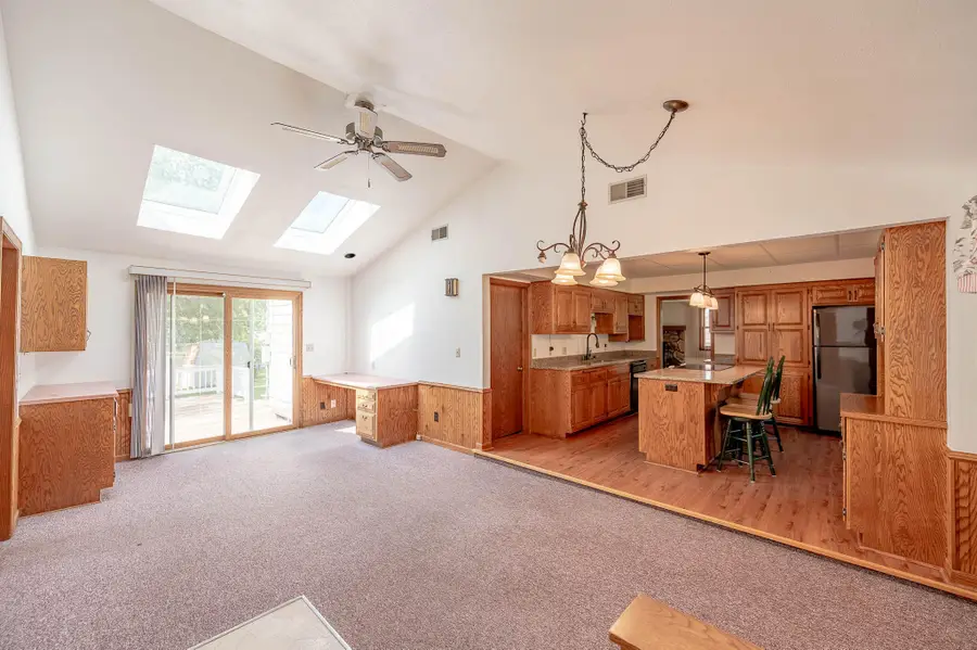 W271N2585 Pear Tree Ln, Pewaukee, WI 53072 - #2