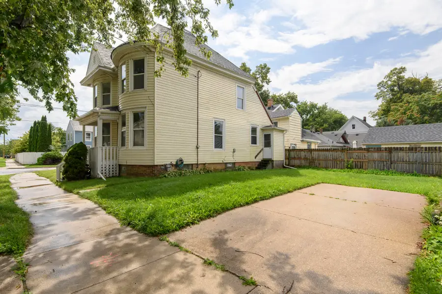 1300 Buchanan St, Racine, WI 53402 - #2