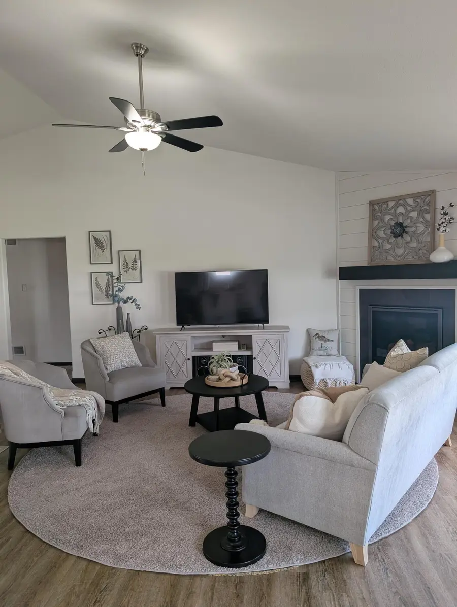 505 Windstone Ct, Watertown, WI 53094 - #3