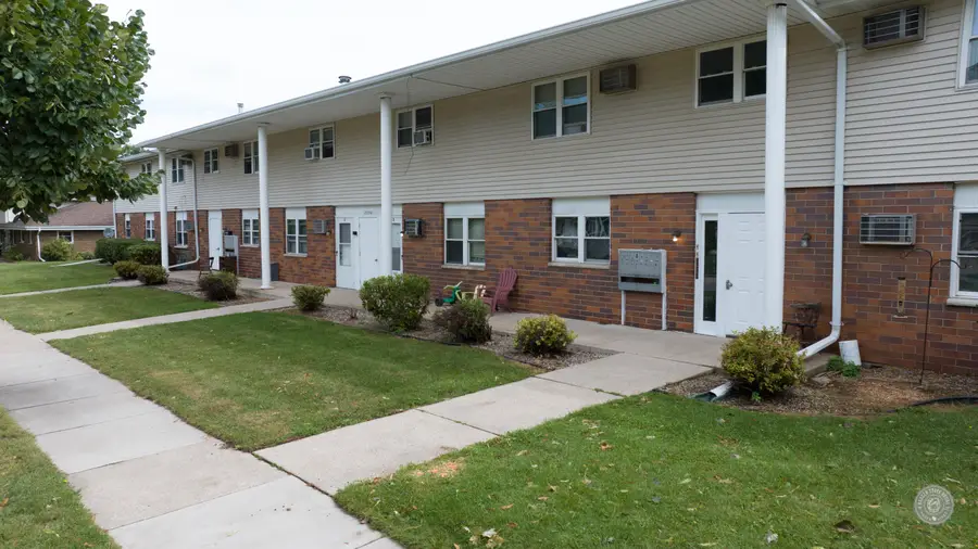 2330 S Walden Ave, Appleton, WI 54915 - #2