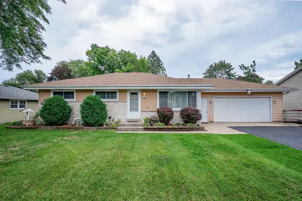 7726 N 49th St, Brown Deer, WI 53223