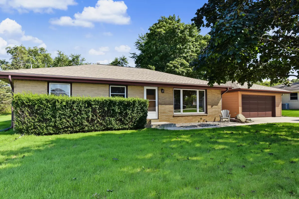 7919 Hagemann Rd, Caledonia, WI 53108 - #1