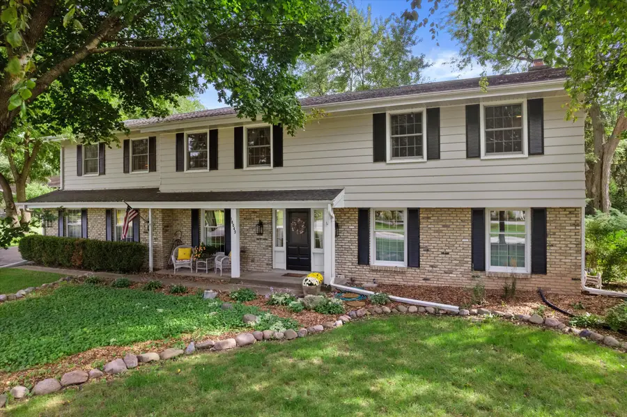 18045 Lamplighter Ln, Brookfield, WI 53045 - #2