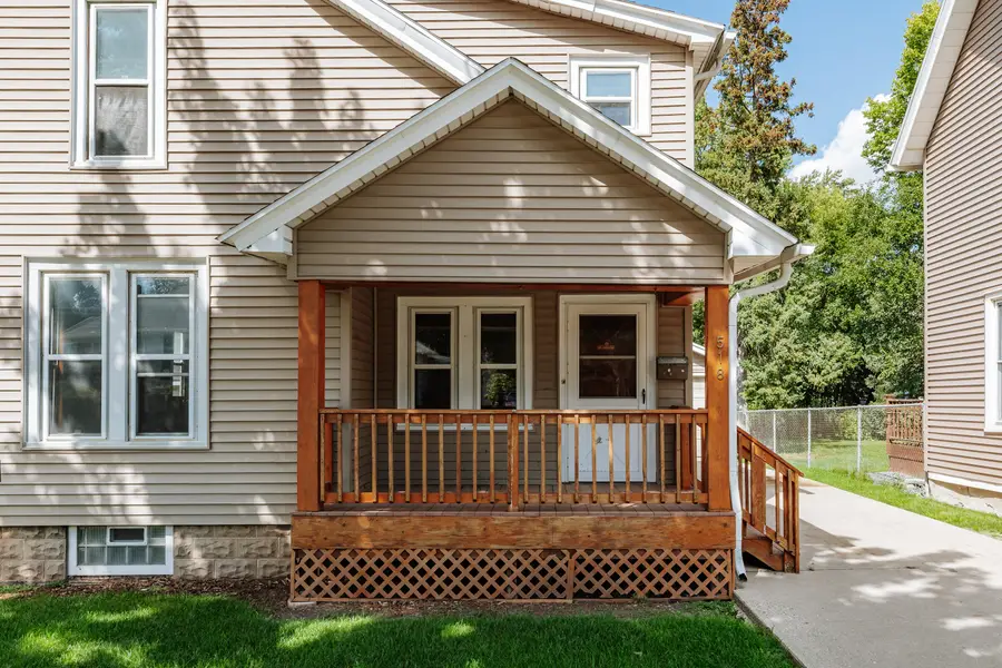 518 Wood St, Waukesha, WI 53186 - #2