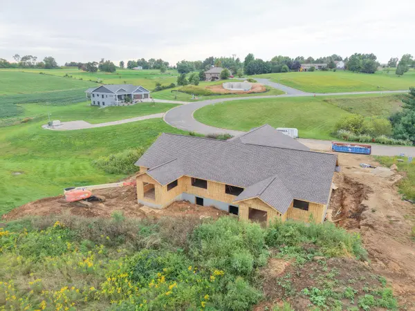 1217 16th Fairway Dr, Viroqua, WI 54665