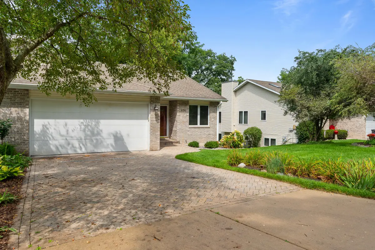 426 Country Club Dr, Lake Geneva, WI 53147 - #1