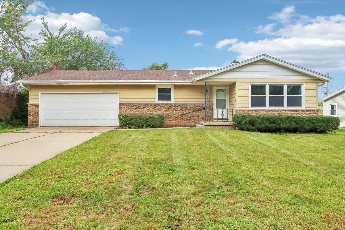 2218 Catalpa Rd, Madison, WI 53713 - #1