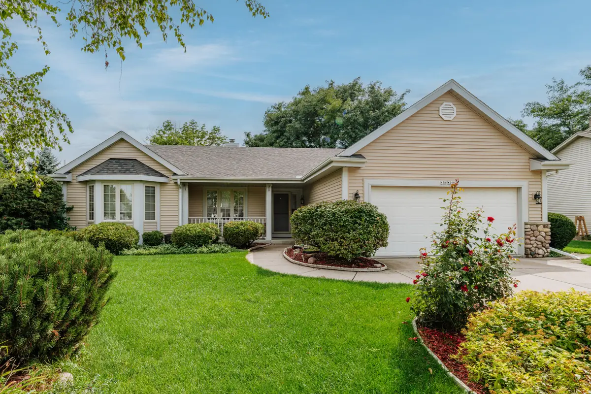 N58W24835 Cardinal Ct, Sussex, WI 53089 - #1