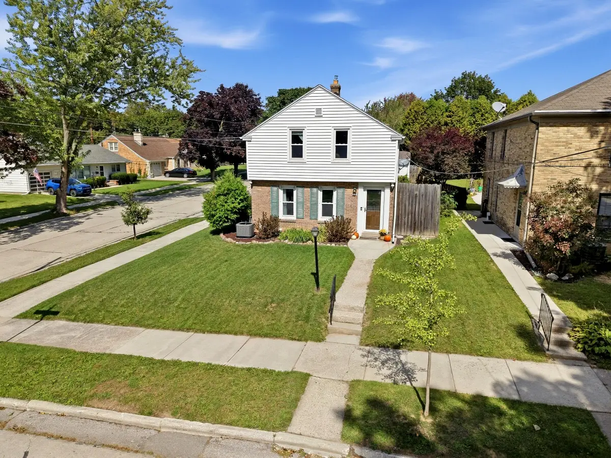 1134 Windiate St, Manitowoc, WI 54220 - #1