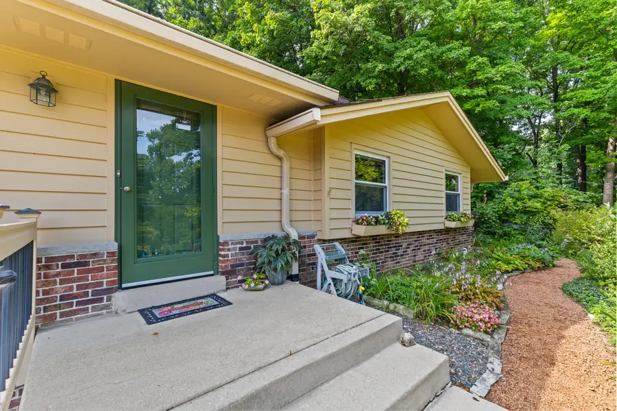 N31W22025 Shady Ln, Pewaukee, WI 53072 - #3