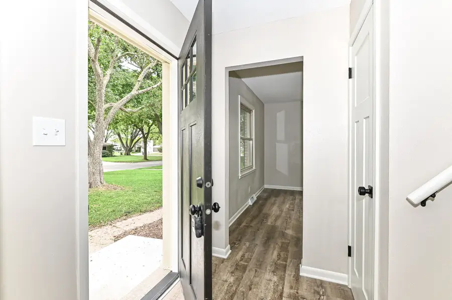 2225 N 103rd St, Wauwatosa, WI 53226 - #3
