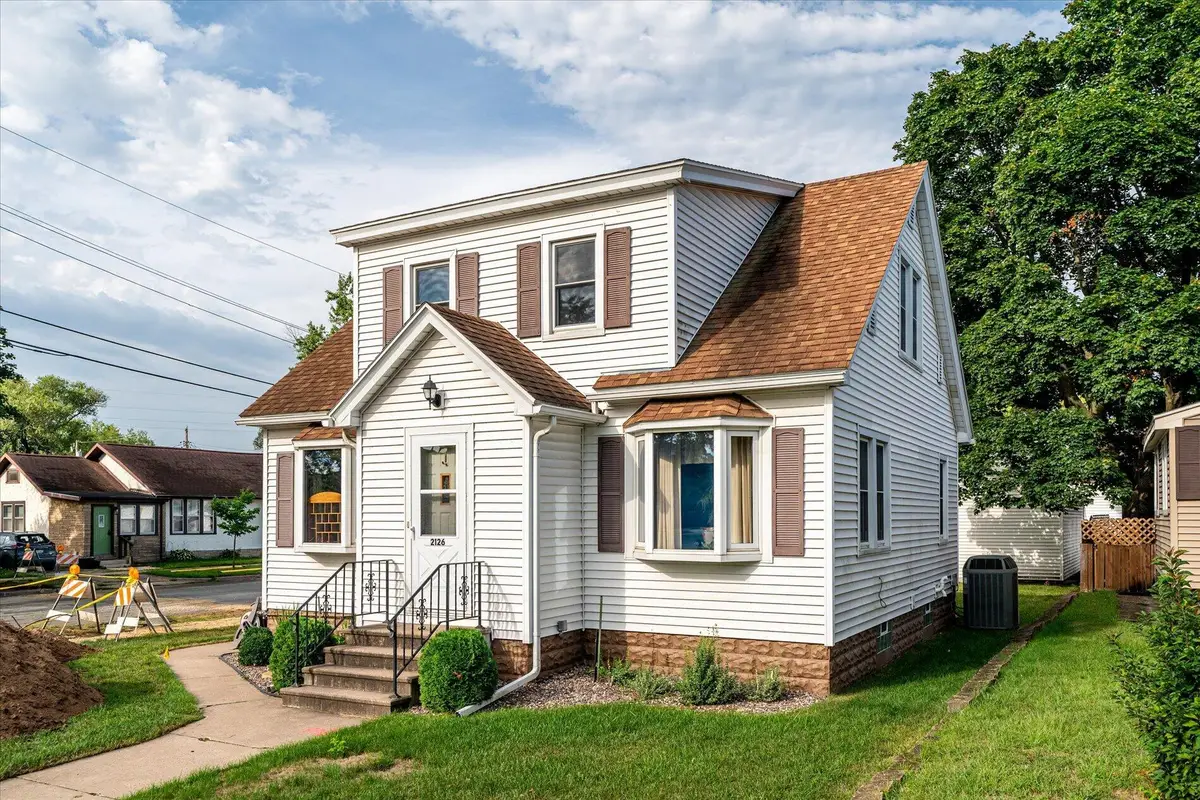 2126 16th St S, La Crosse, WI 54601 - #1