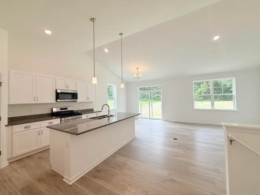 1569 Meadowview Ct, Whitewater, WI 53190 - #3