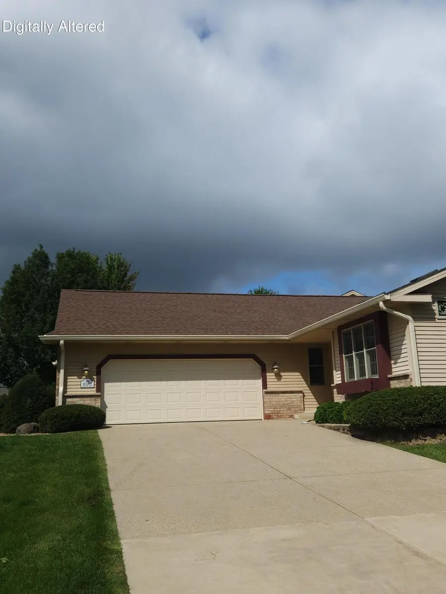 N66W15400 Raven Way Dr, Menomonee Falls, WI 53051 - #3