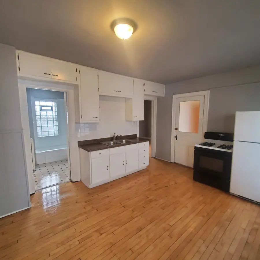 3138 N Pierce St, Milwaukee, WI 53212 - #2